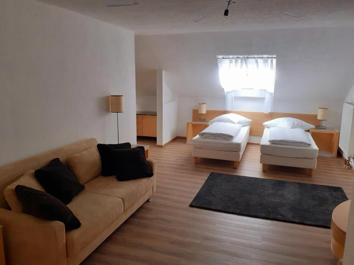 Apartment City Metzingen ロイトリンゲン エクステリア 写真